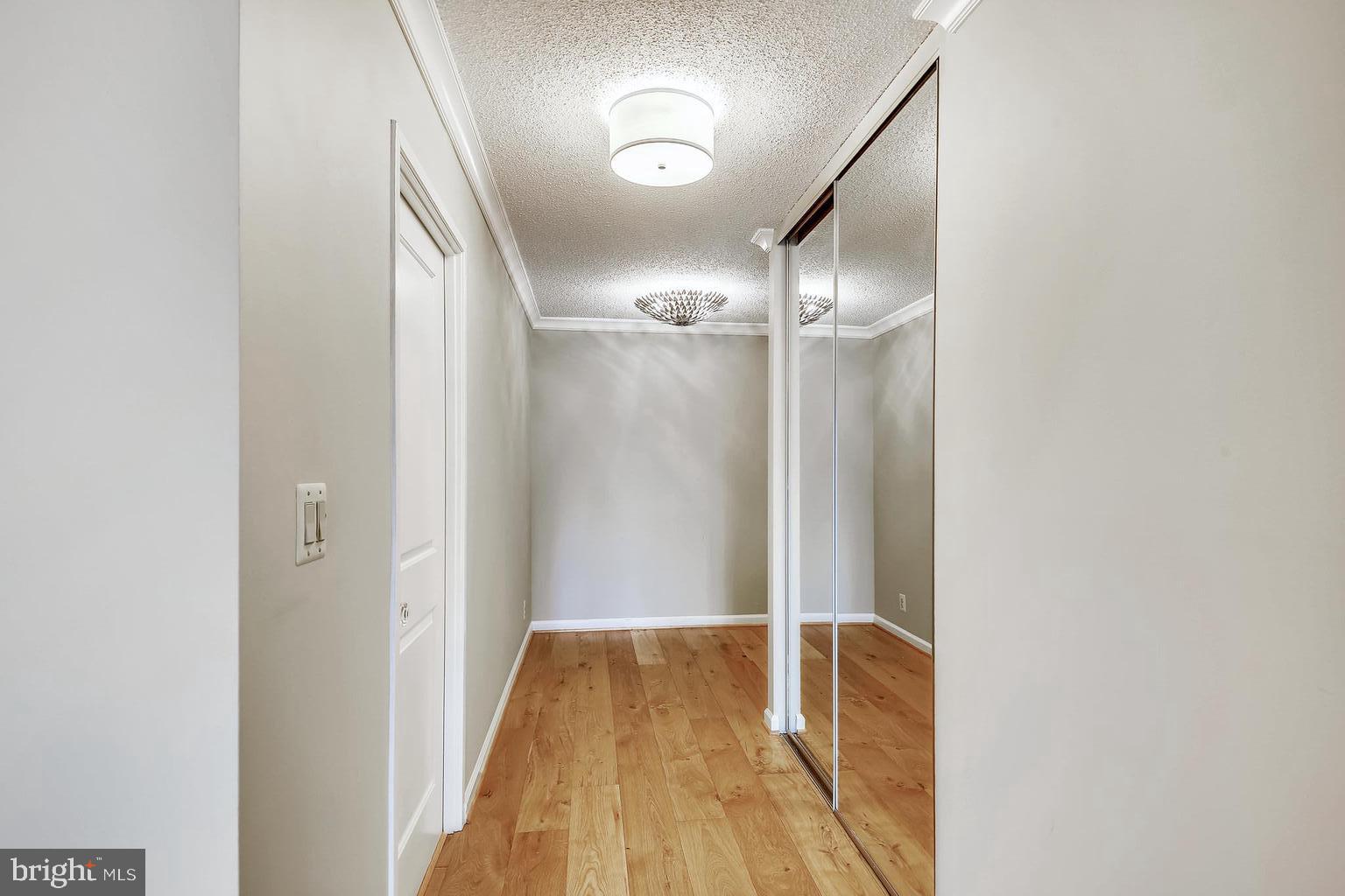 MONTEBELLO - Residential