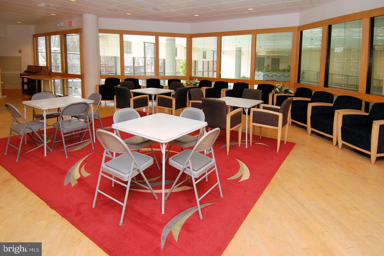 MONTEBELLO - Residential