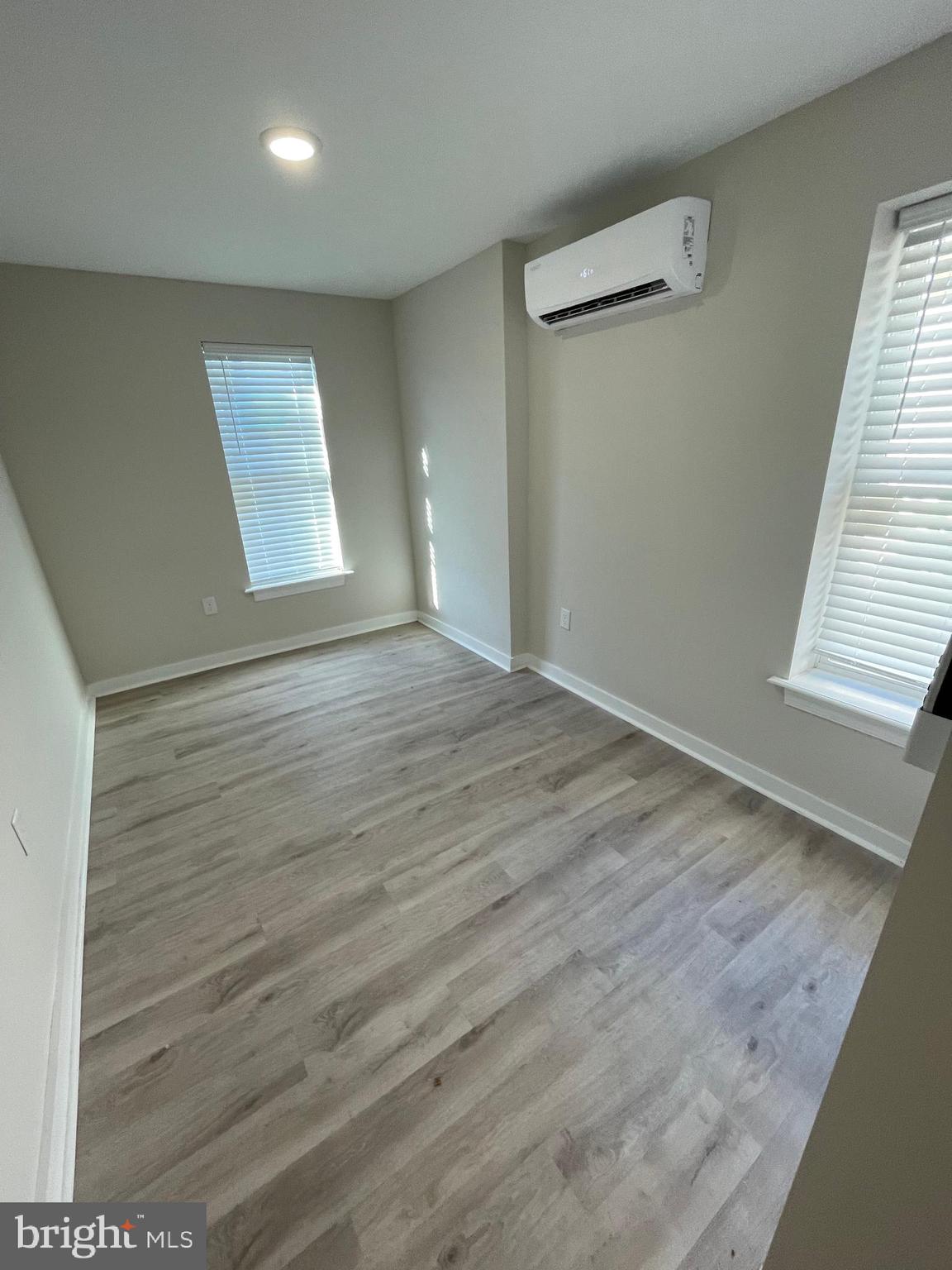 PHILADELPHIA - Residential