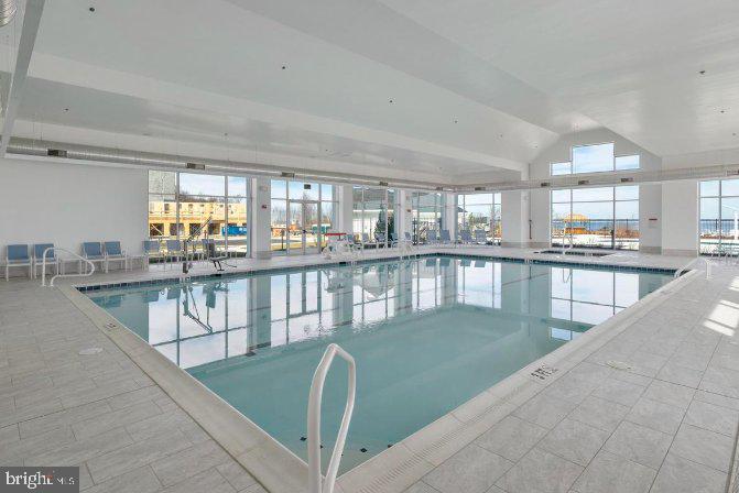 FOUR SEASONS AT KENT ISLAND - Residential