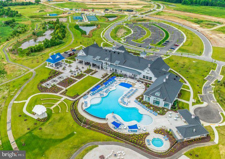 FOUR SEASONS AT KENT ISLAND - Residential