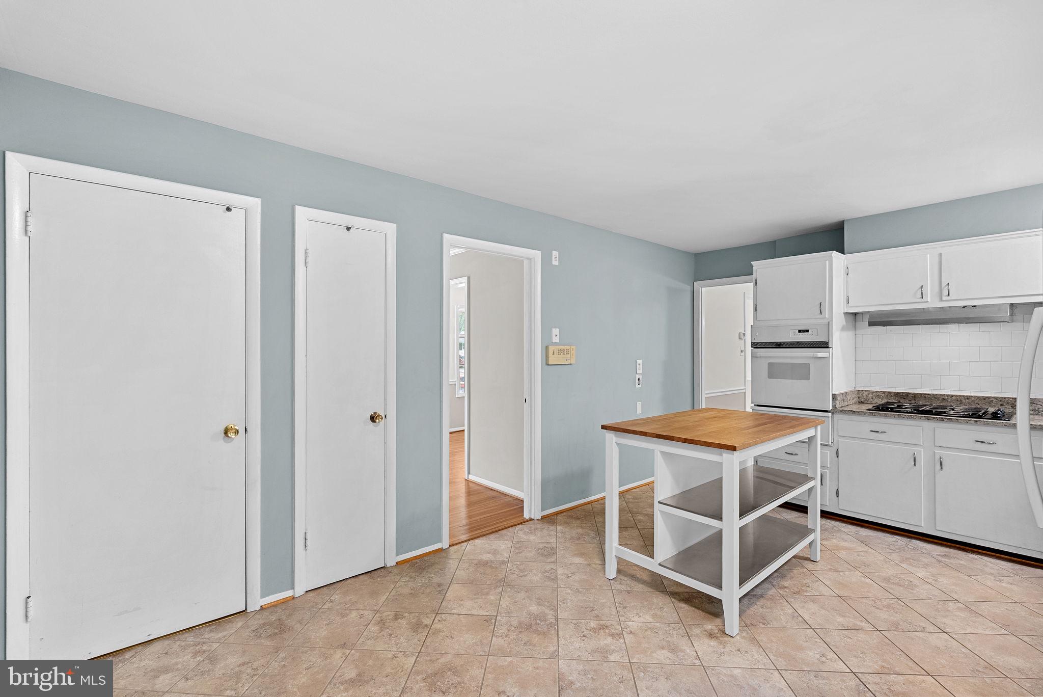 SPRINGBROOK FOREST - Residential Lease