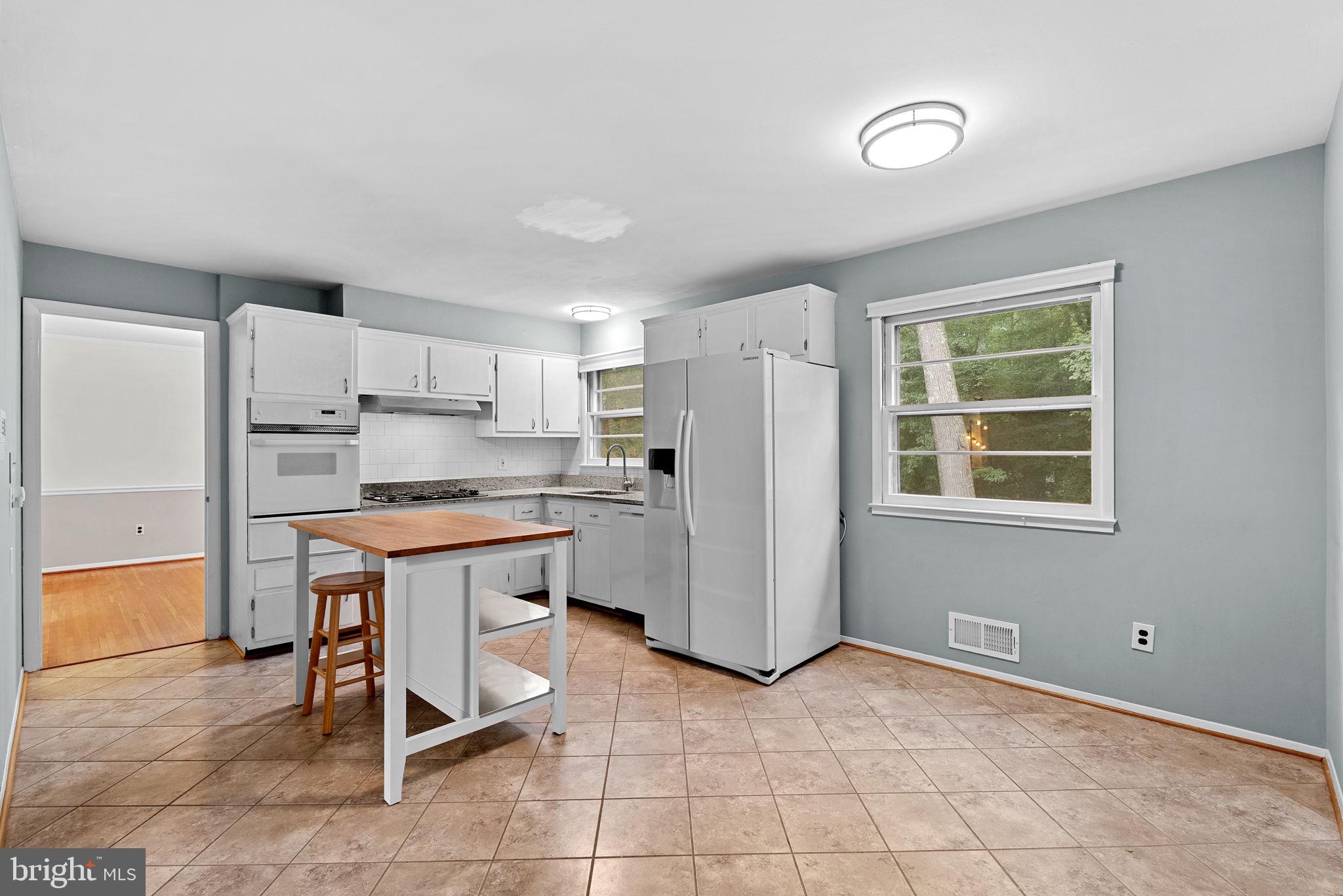 SPRINGBROOK FOREST - Residential Lease