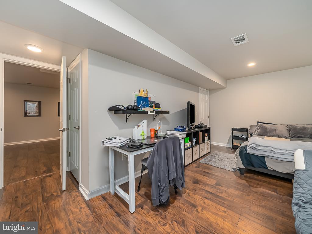 ESTATES OF CHANCELLORSVILLE - Residential