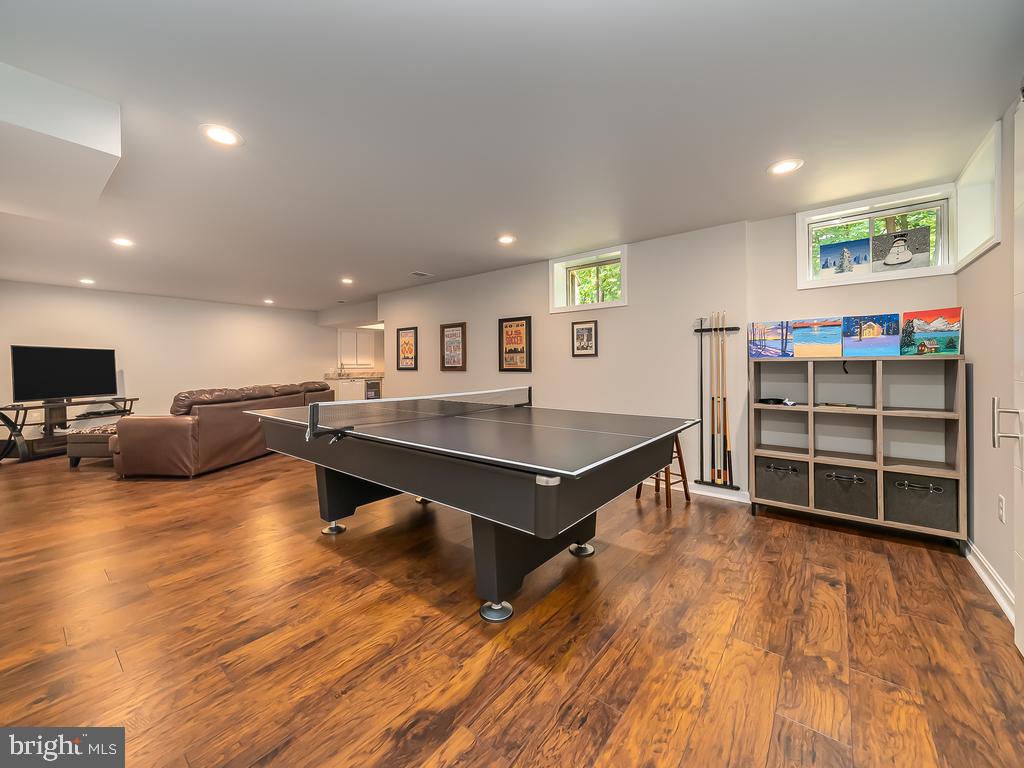 ESTATES OF CHANCELLORSVILLE - Residential