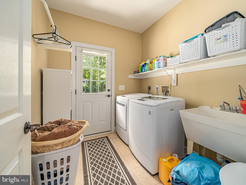 ESTATES OF CHANCELLORSVILLE - Residential