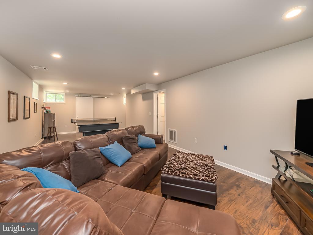 ESTATES OF CHANCELLORSVILLE - Residential