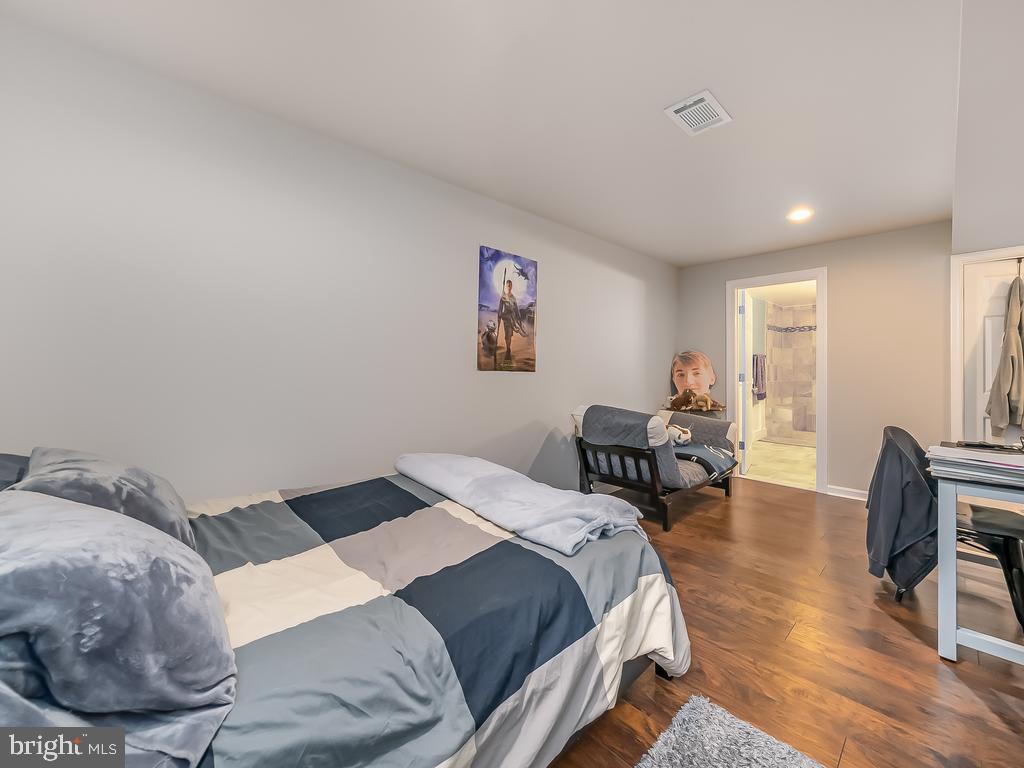 ESTATES OF CHANCELLORSVILLE - Residential