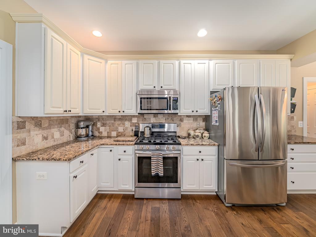 ESTATES OF CHANCELLORSVILLE - Residential