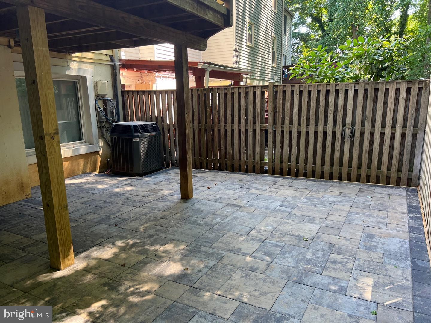 VILLA D ESTE VILLAGE - Residential Lease