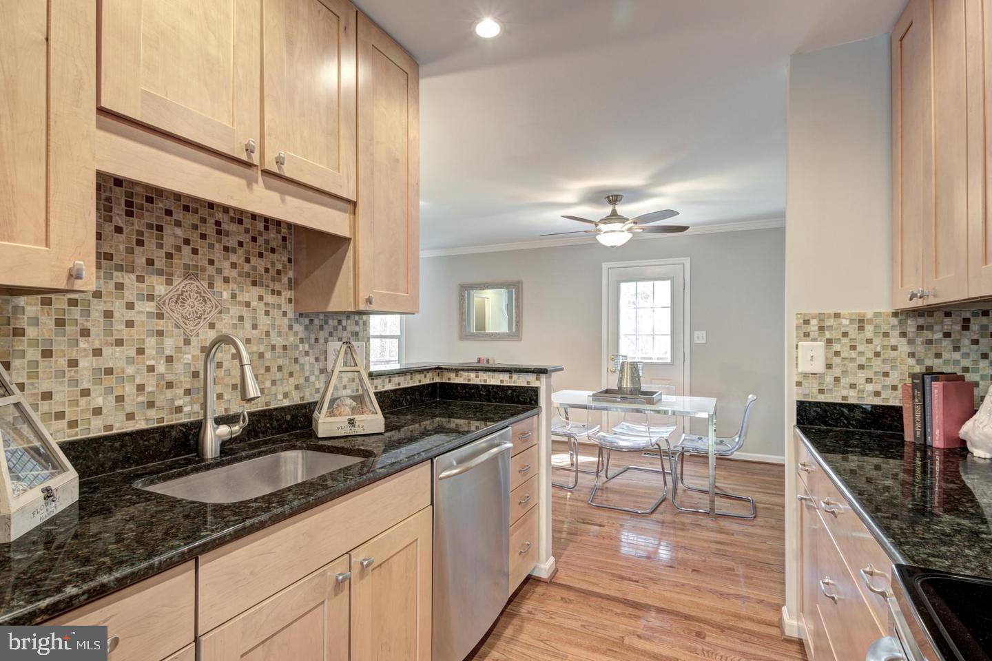 VILLA D ESTE VILLAGE - Residential Lease