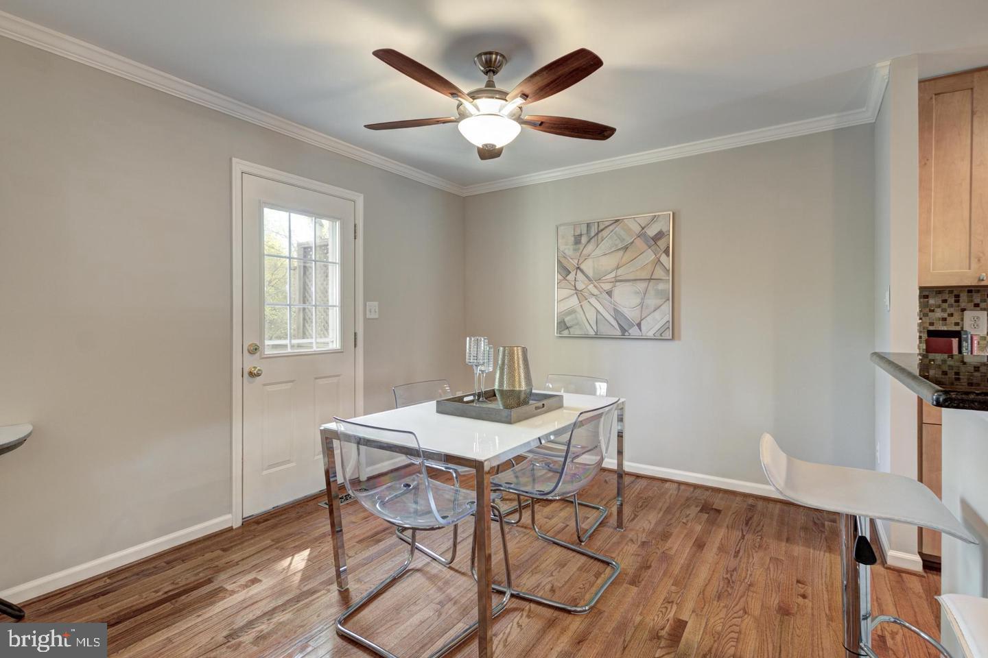 VILLA D ESTE VILLAGE - Residential Lease