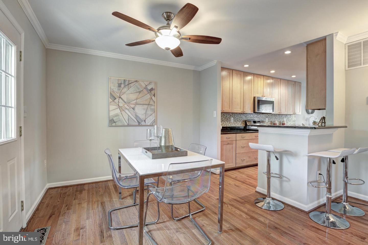 VILLA D ESTE VILLAGE - Residential Lease