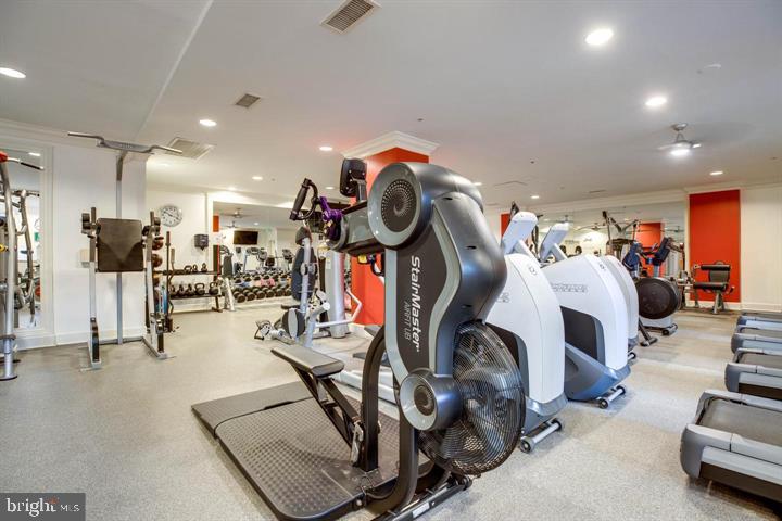 2665 PROSPERITY AVENUE 403