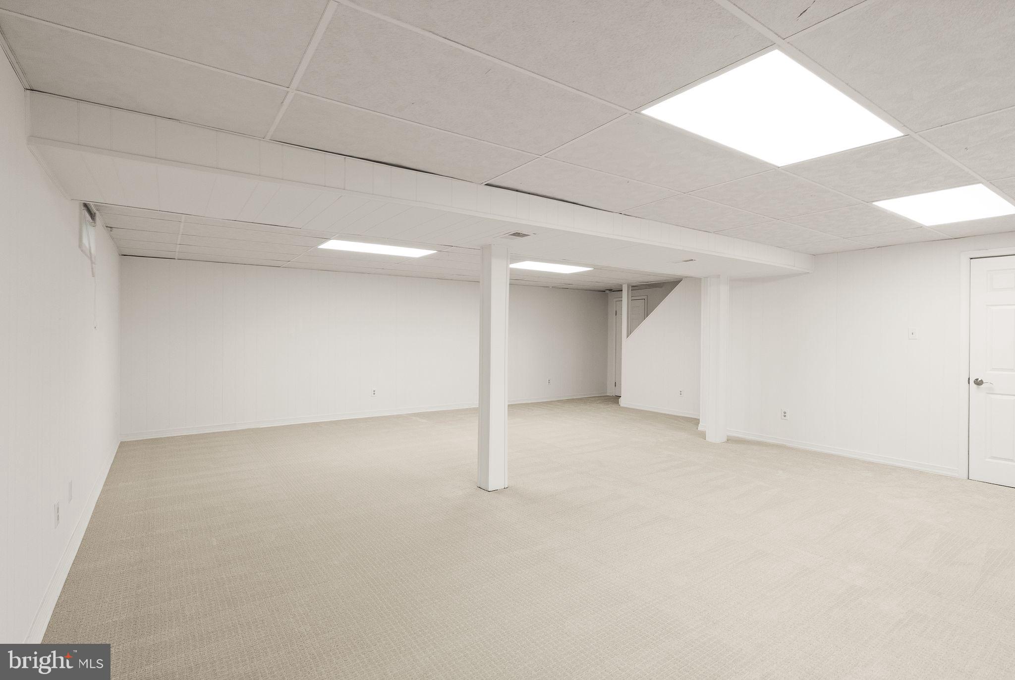 NEWINGTON FOREST - Residential