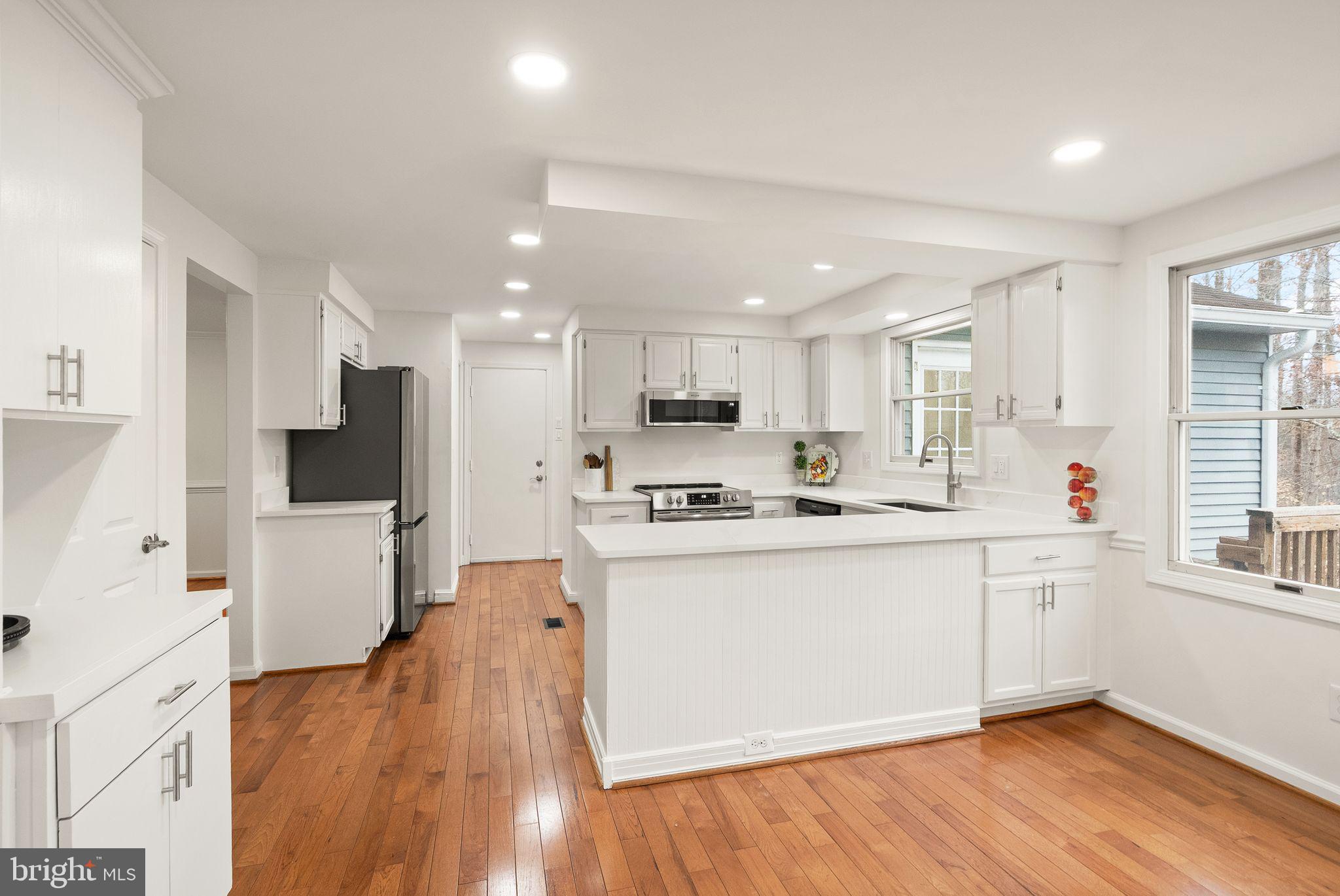 NEWINGTON FOREST - Residential