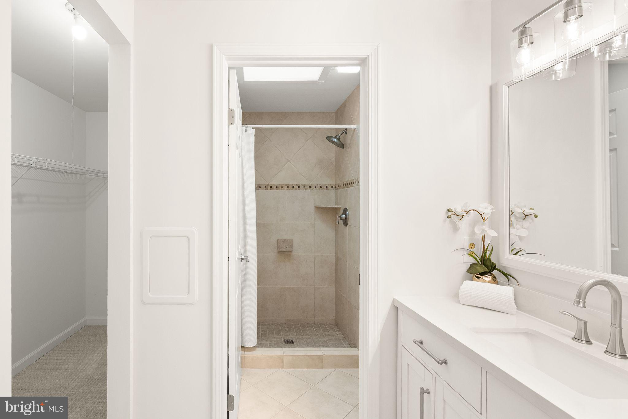 NEWINGTON FOREST - Residential