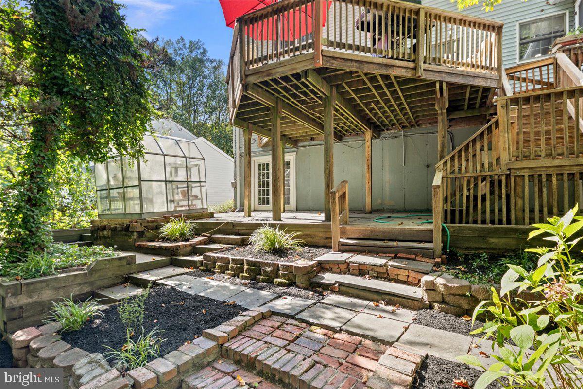 NEWINGTON FOREST - Residential