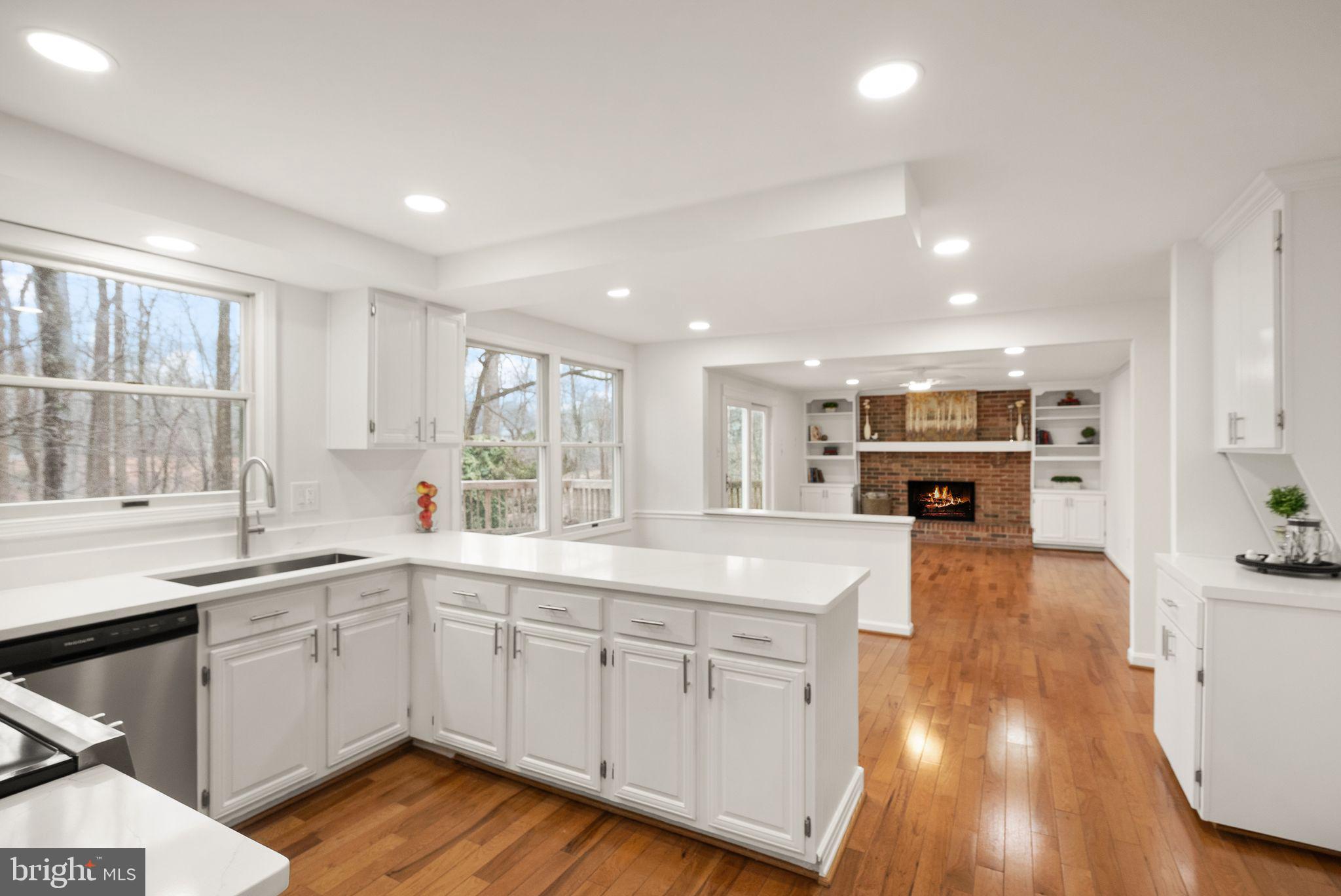 NEWINGTON FOREST - Residential