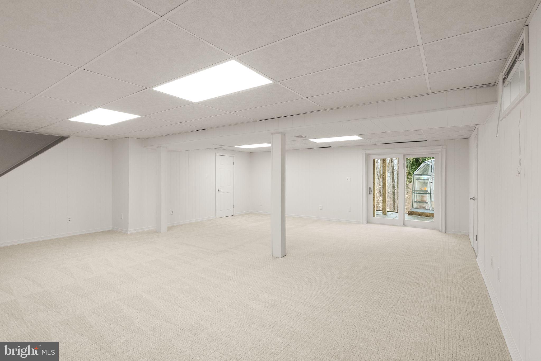 NEWINGTON FOREST - Residential