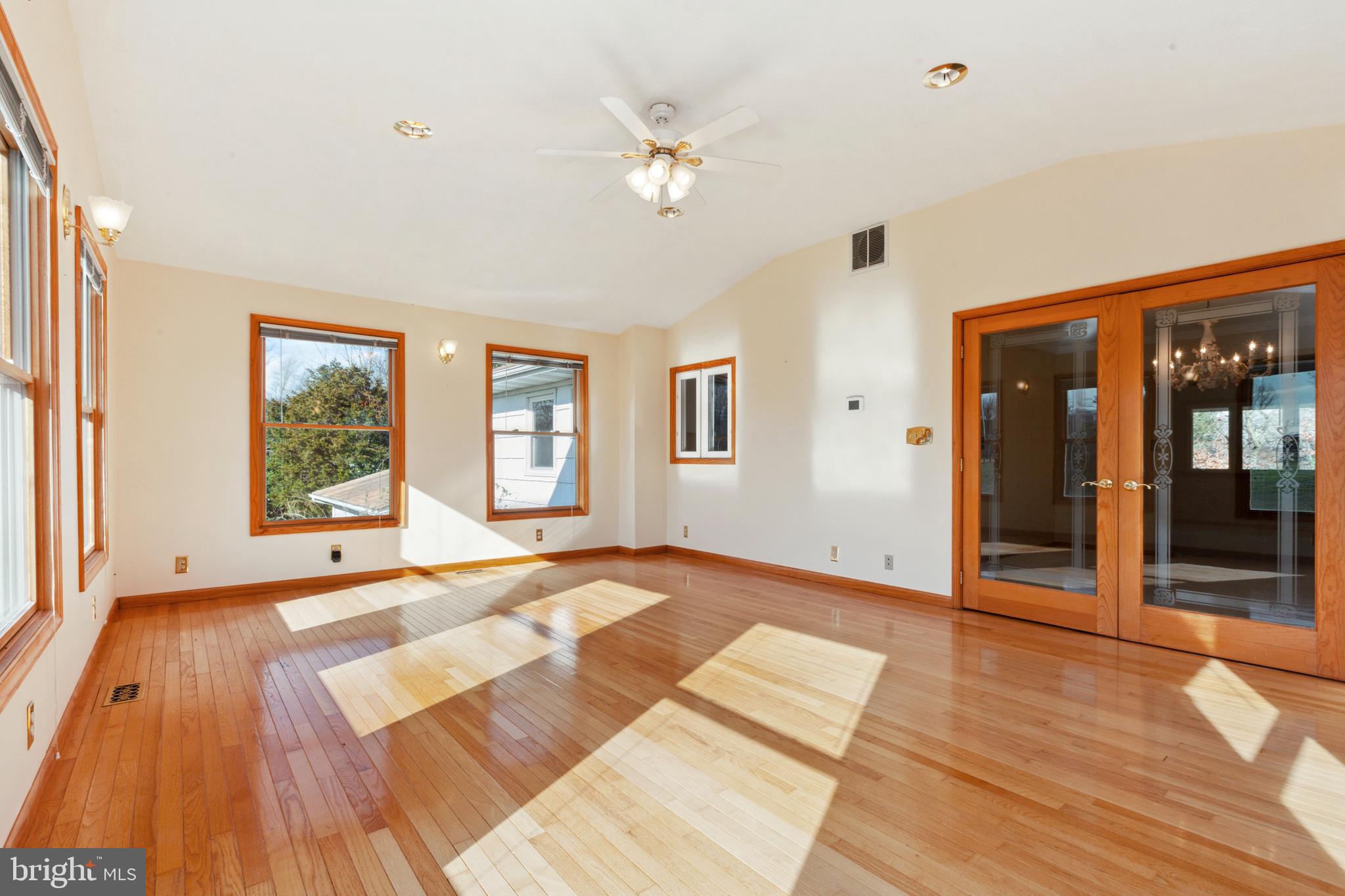 GREEN HILLS - Residential