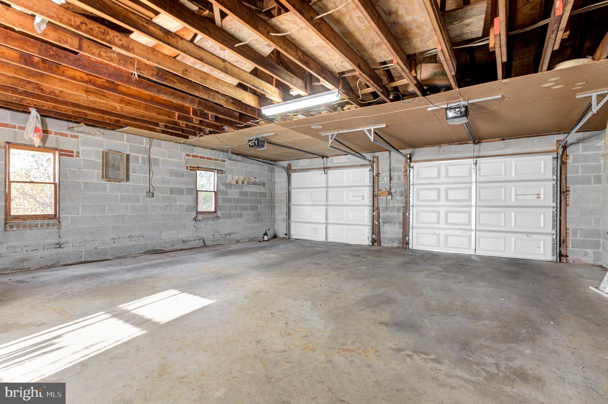 GREEN HILLS - Residential