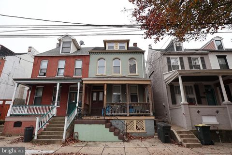 Photo of 528 E Orange Street, LANCASTER, PA 17602 (MLS # PALA2080104)