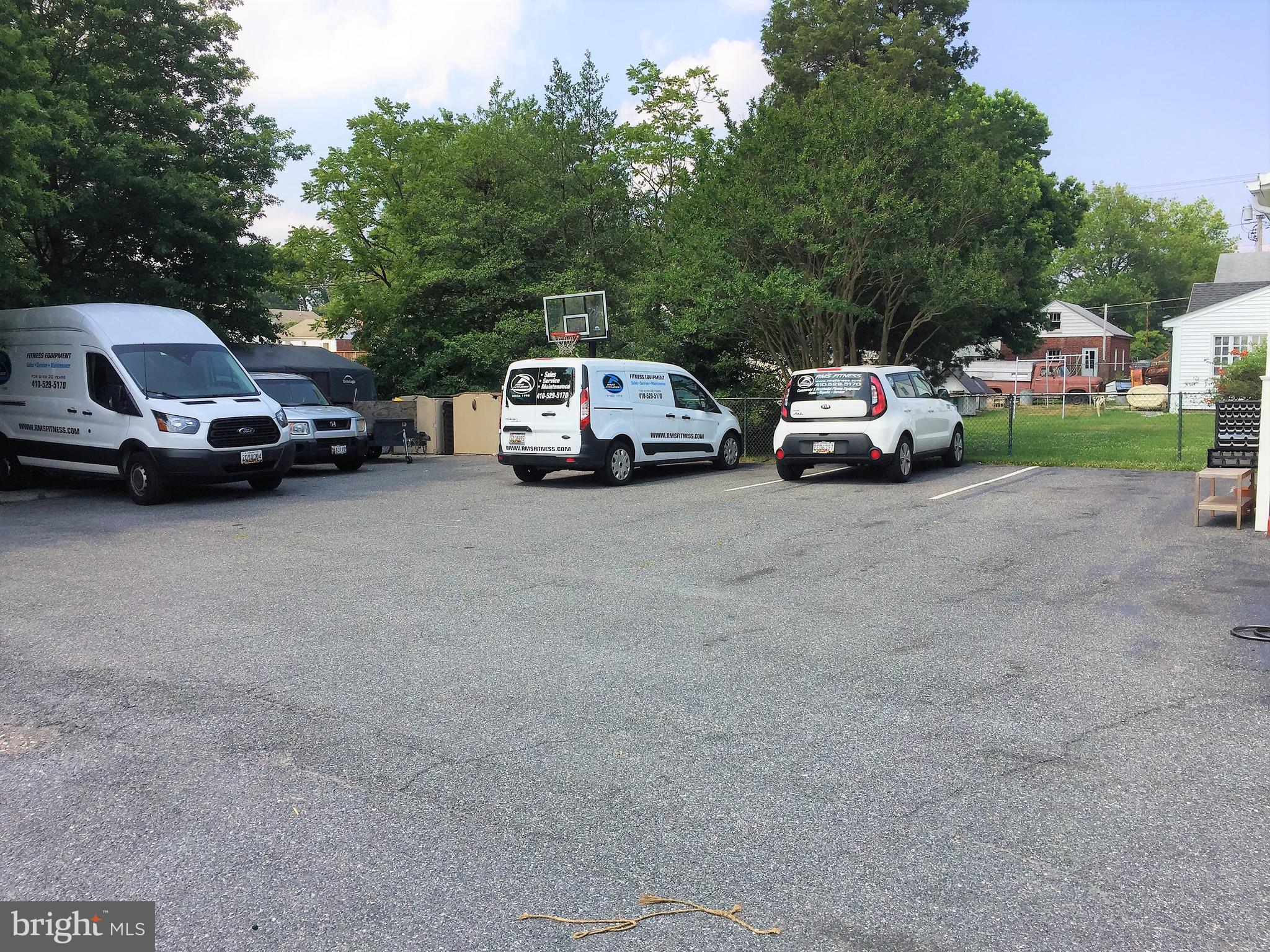 PERRY HALL - Residential Lease