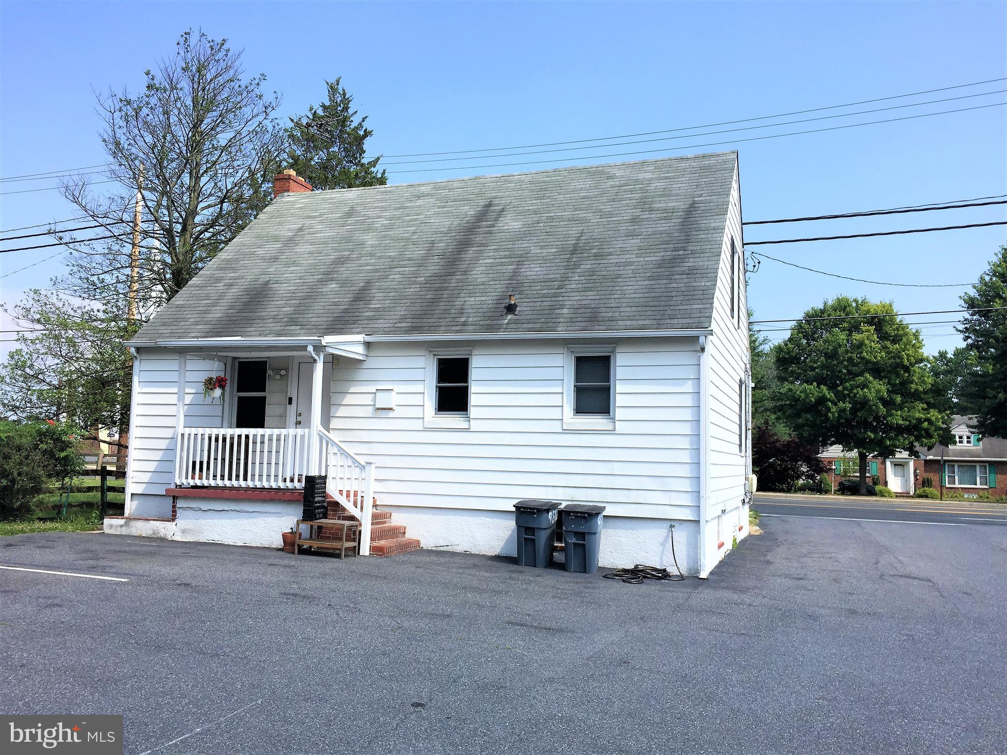 PERRY HALL - Residential Lease