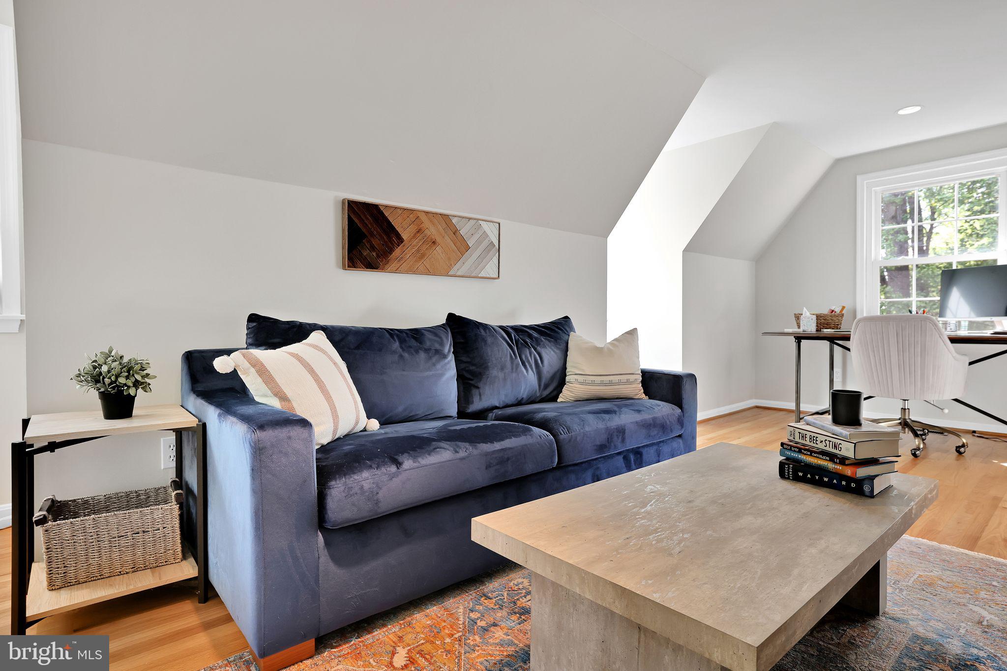 LONG GREEN VALLEY - Residential