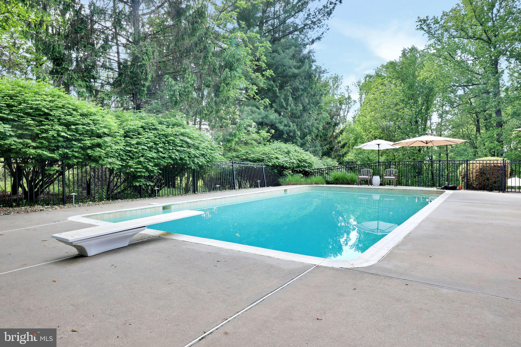 LONG GREEN VALLEY - Residential