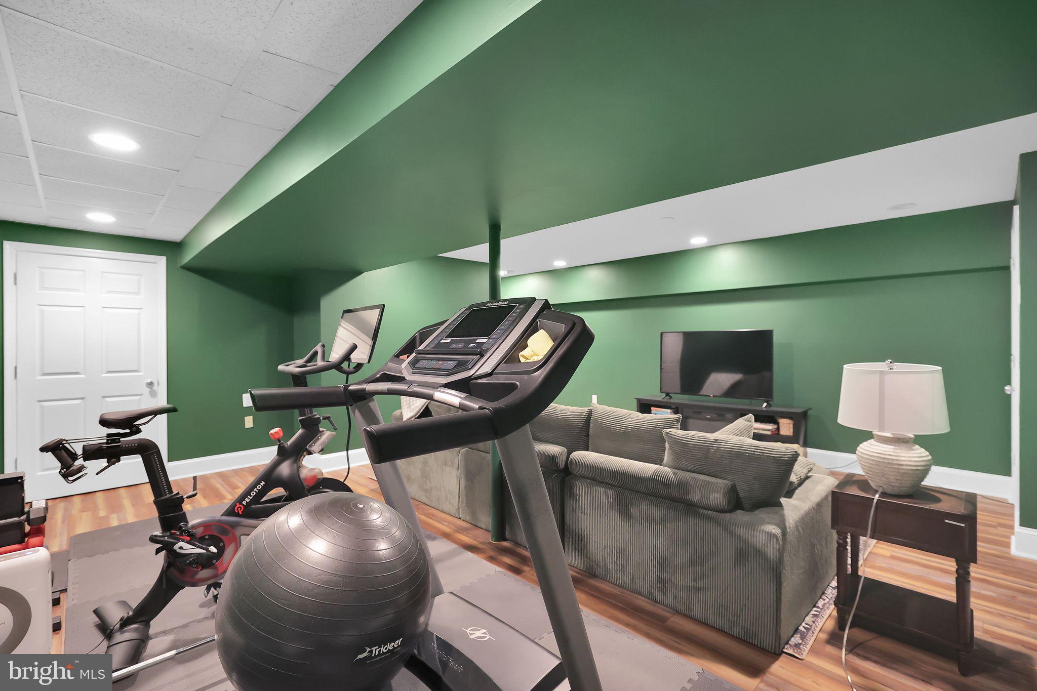 LONG GREEN VALLEY - Residential