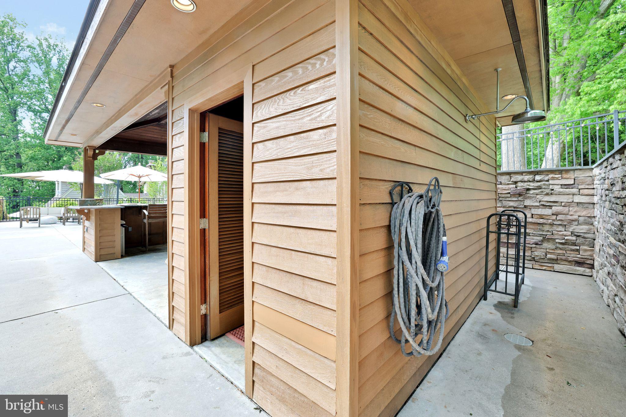 LONG GREEN VALLEY - Residential