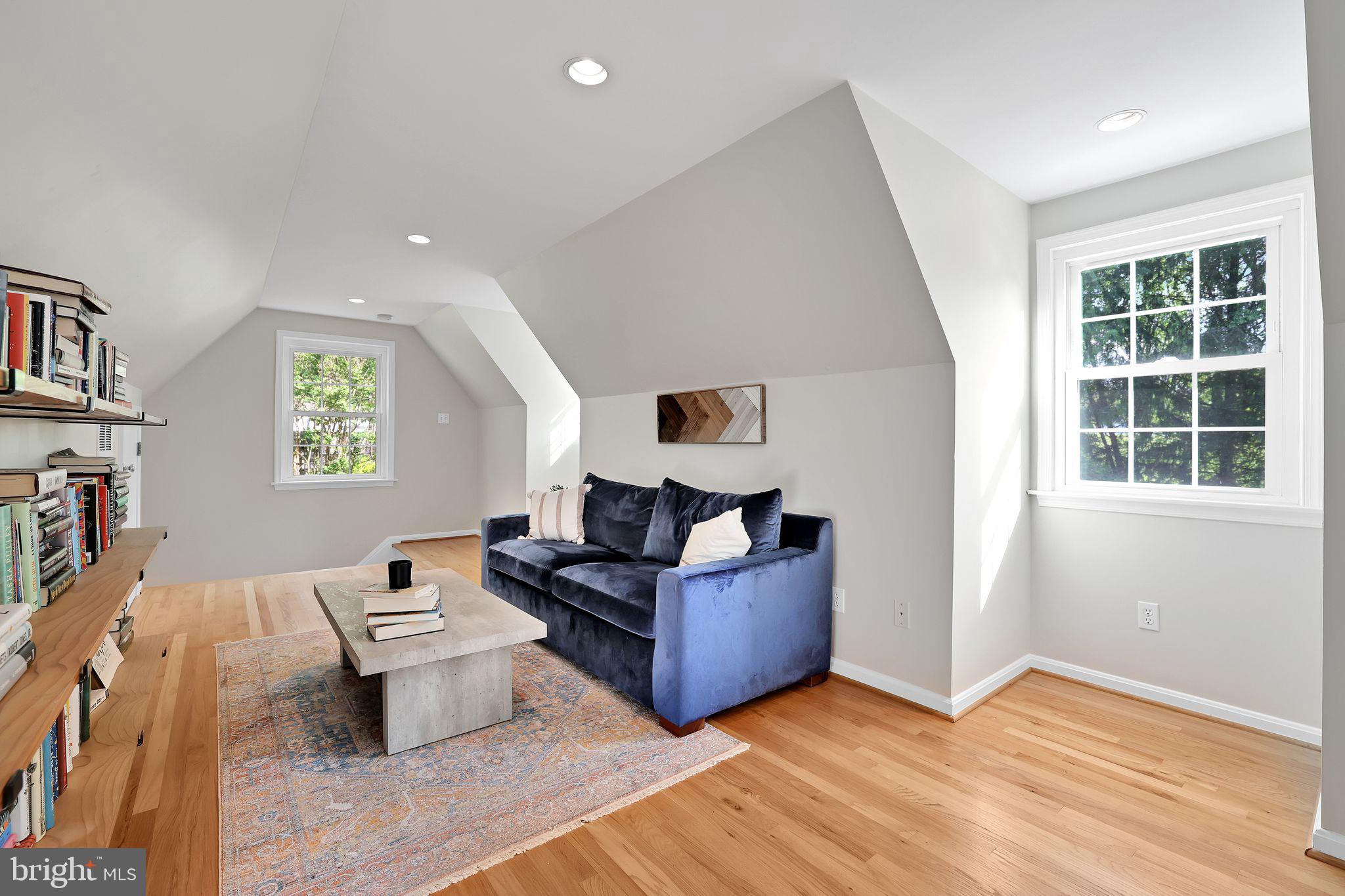 LONG GREEN VALLEY - Residential