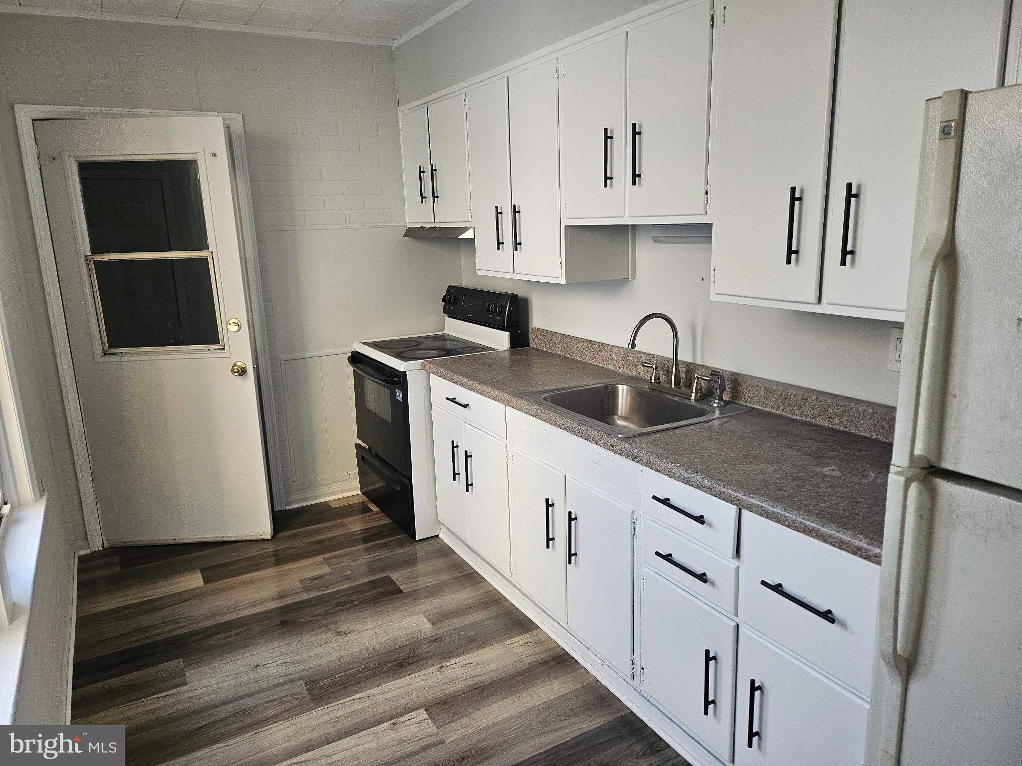 520 S 17 1/2 STREET