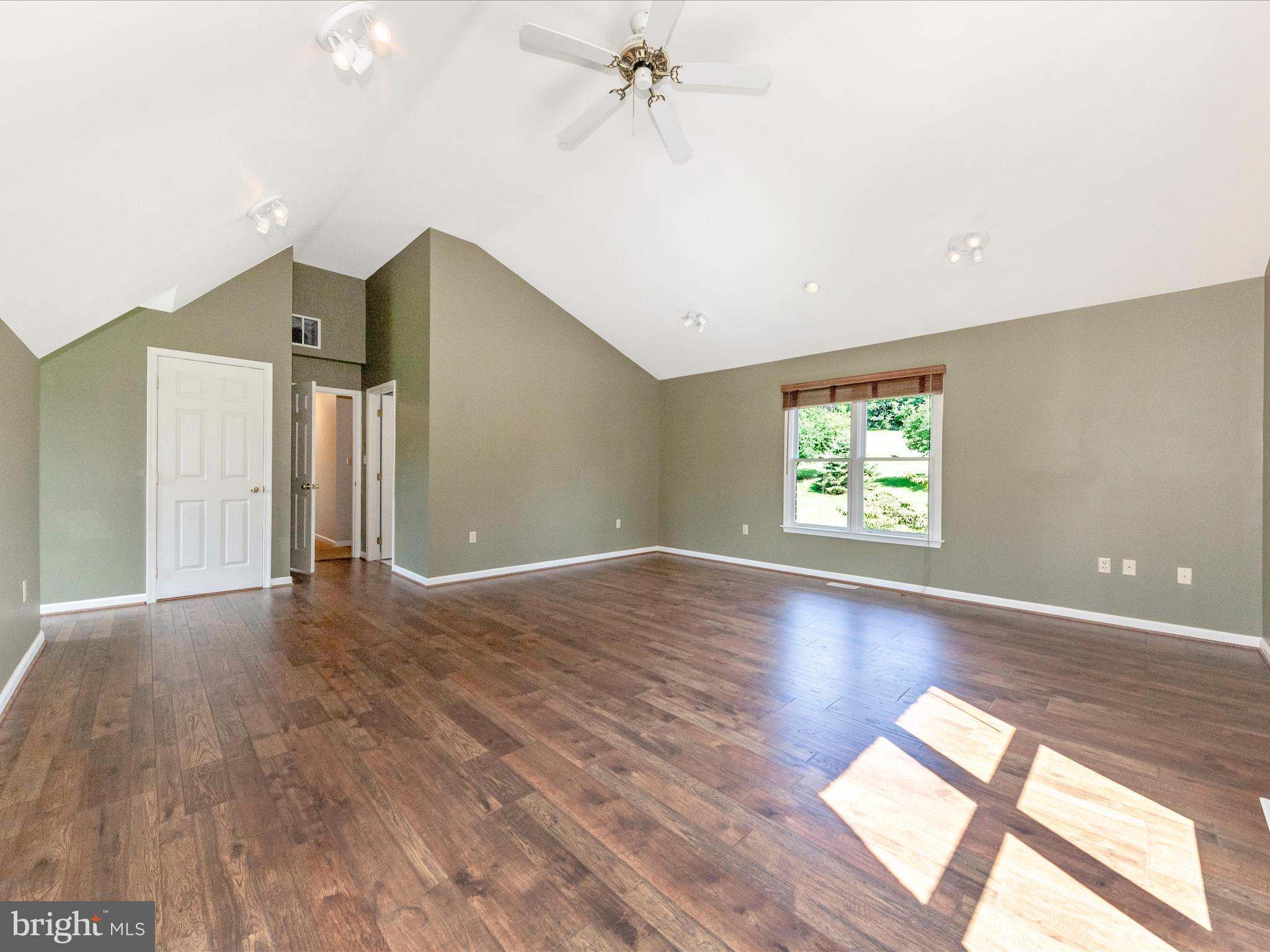 MYERSVILLE - Residential