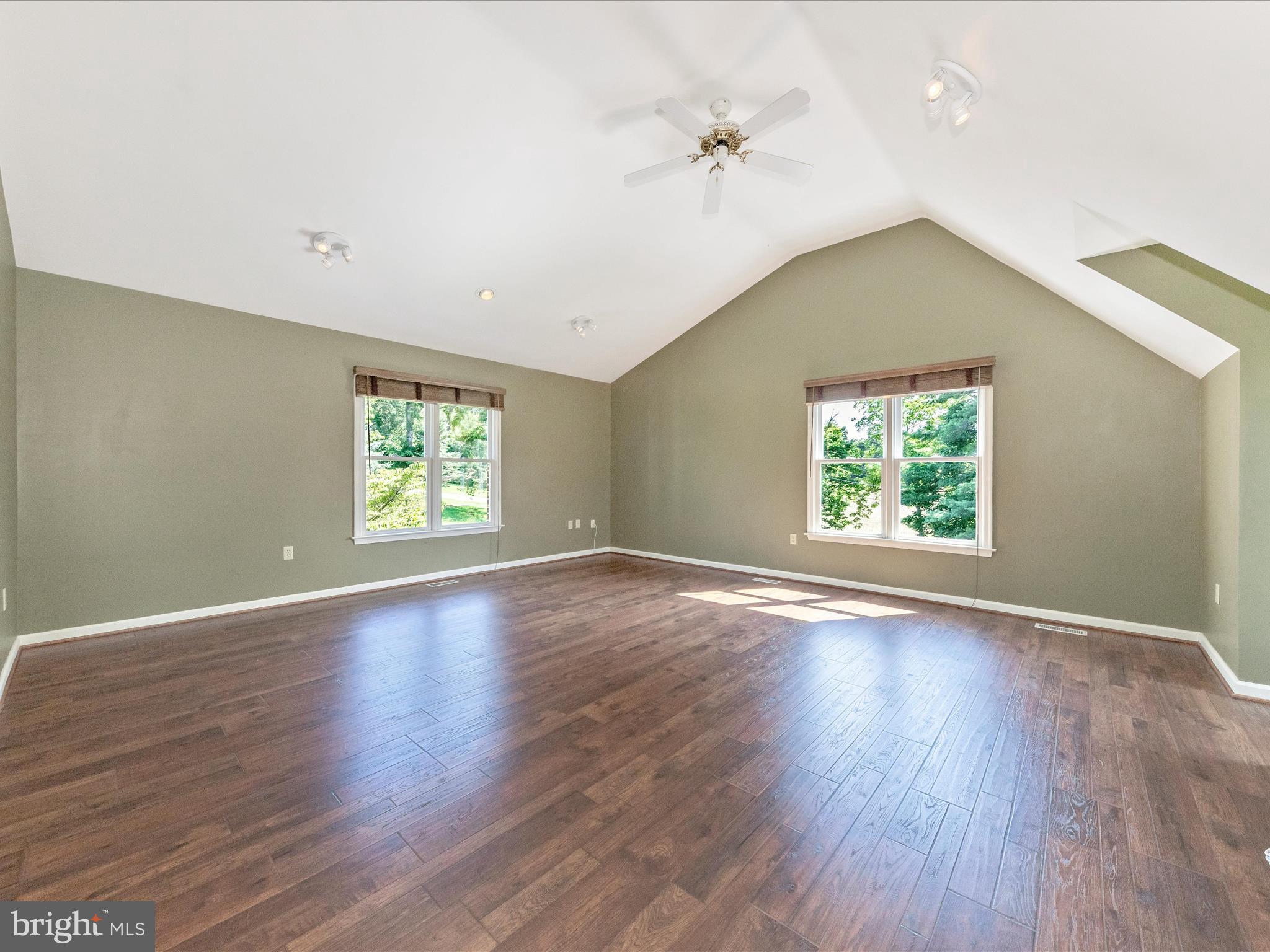 MYERSVILLE - Residential