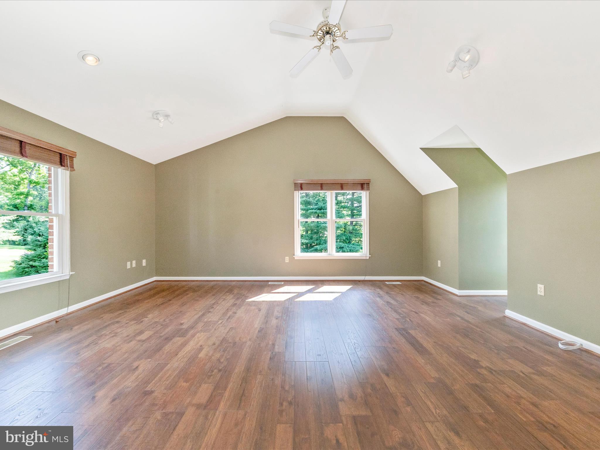 MYERSVILLE - Residential