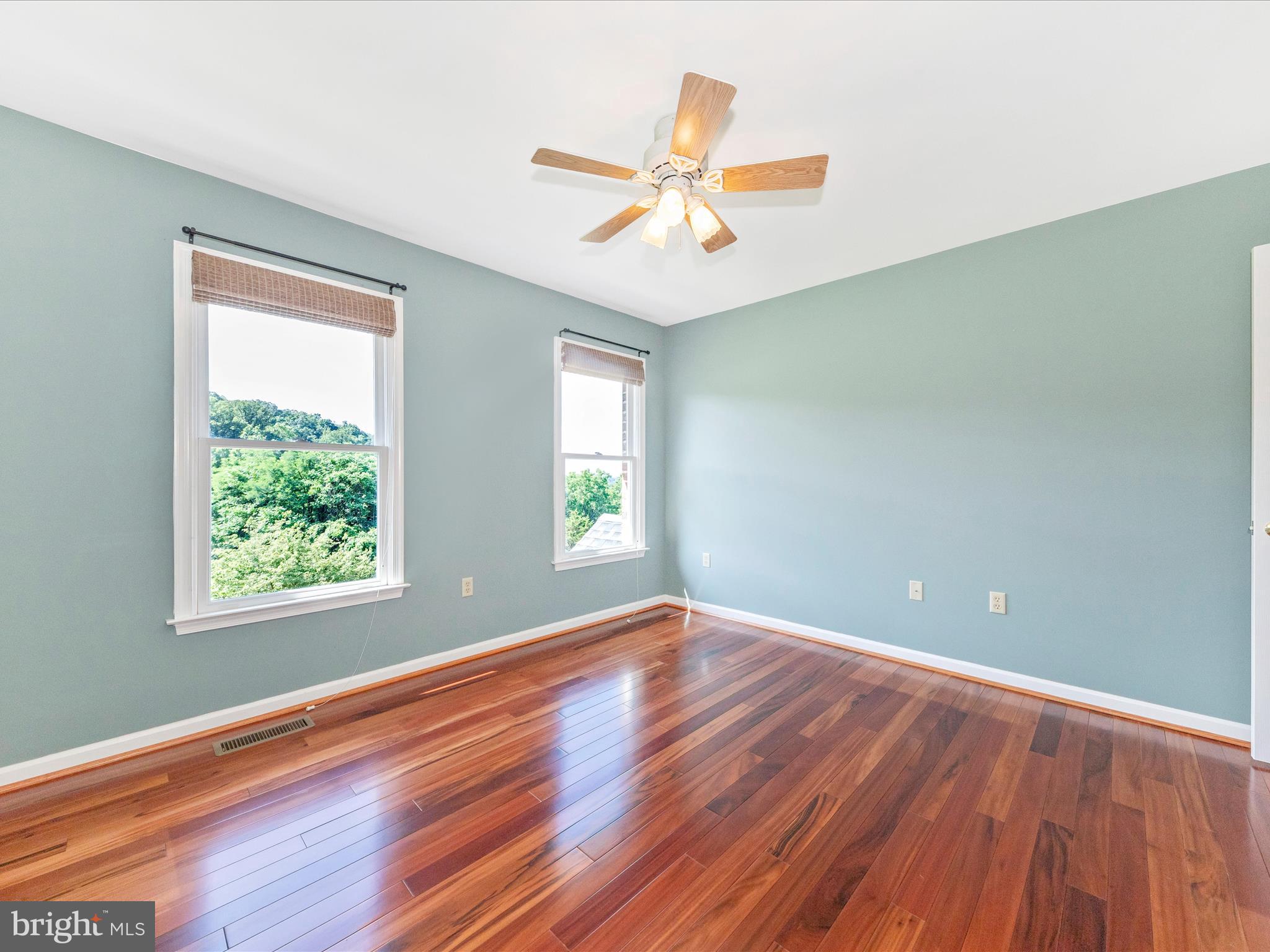 MYERSVILLE - Residential