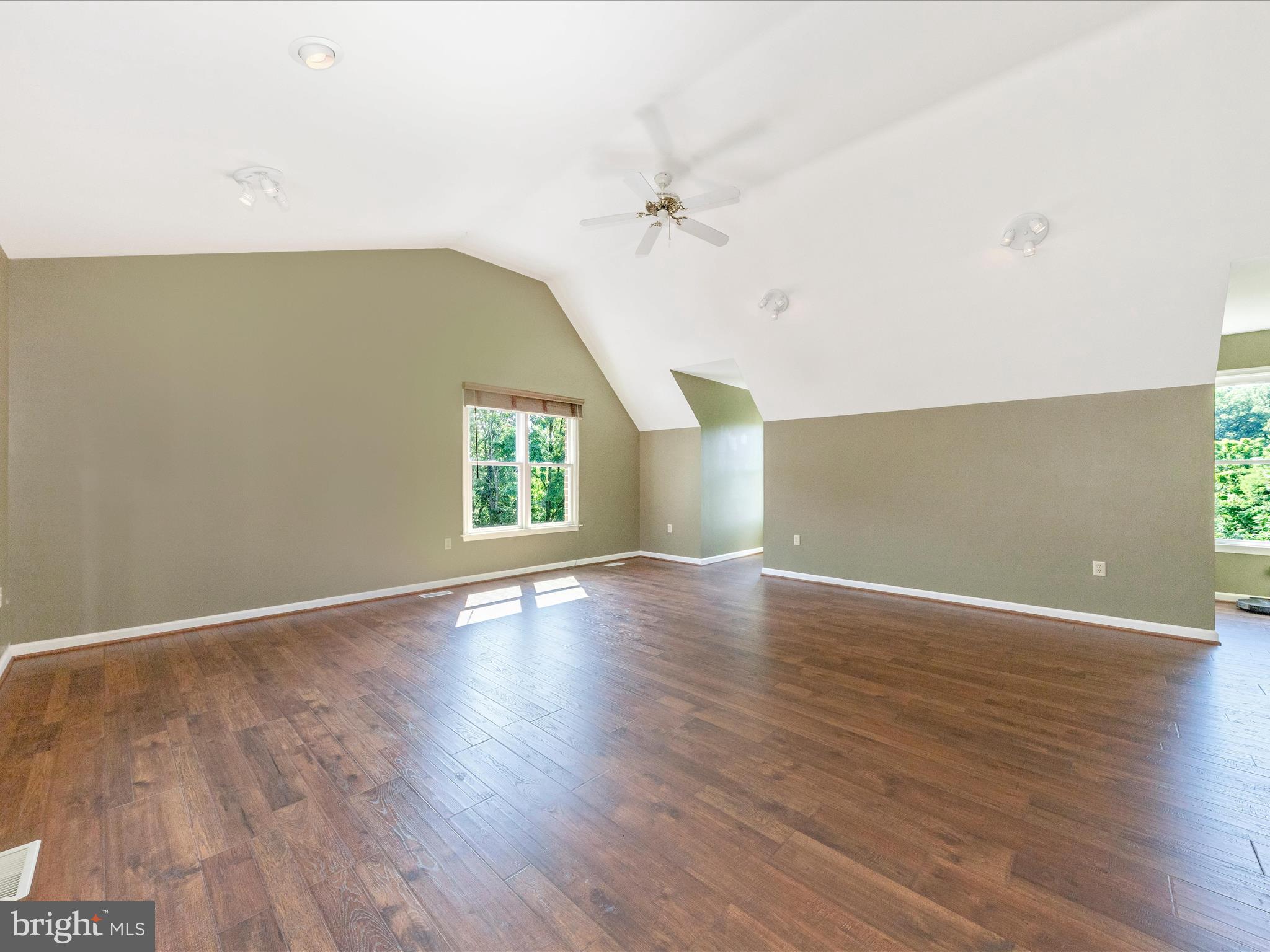 MYERSVILLE - Residential