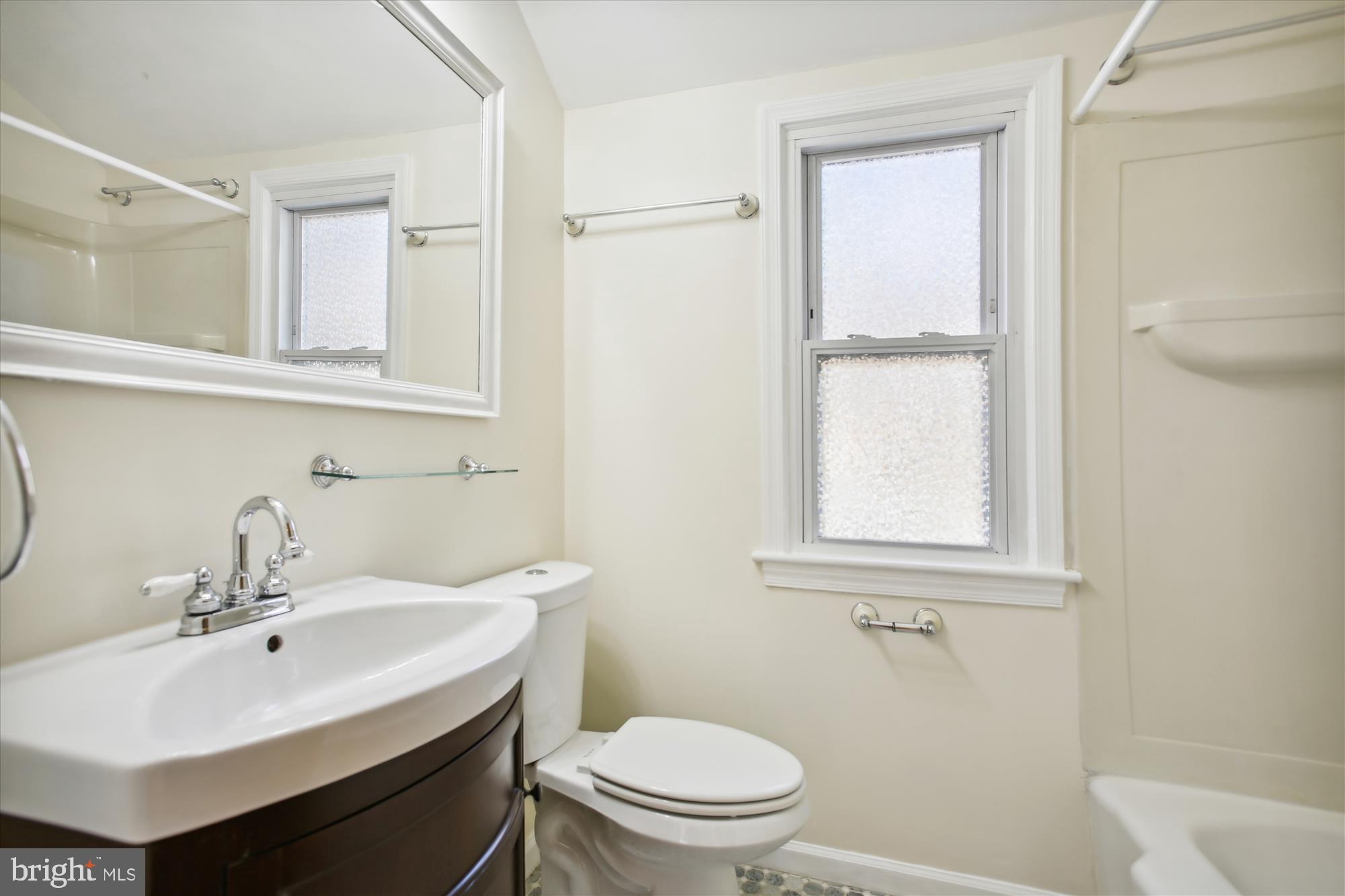 JEFFERSON MANOR - Residential Lease