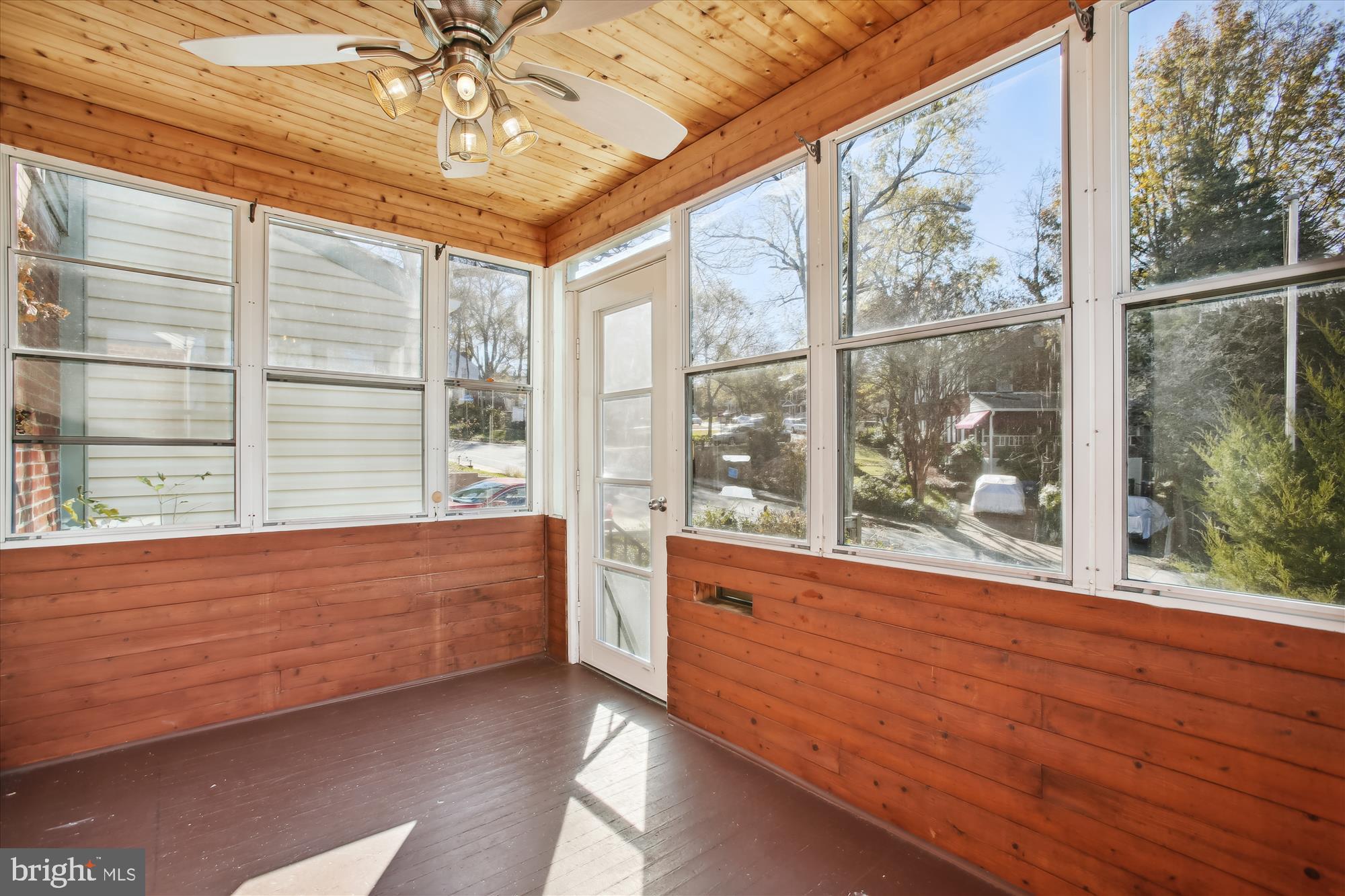 JEFFERSON MANOR - Residential Lease