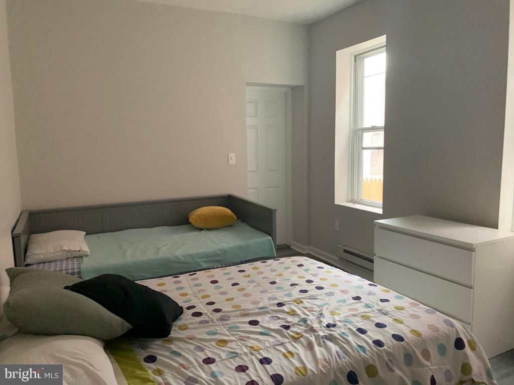 FRANKFORD - Residential Income