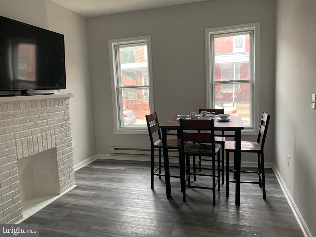 FRANKFORD - Residential Income