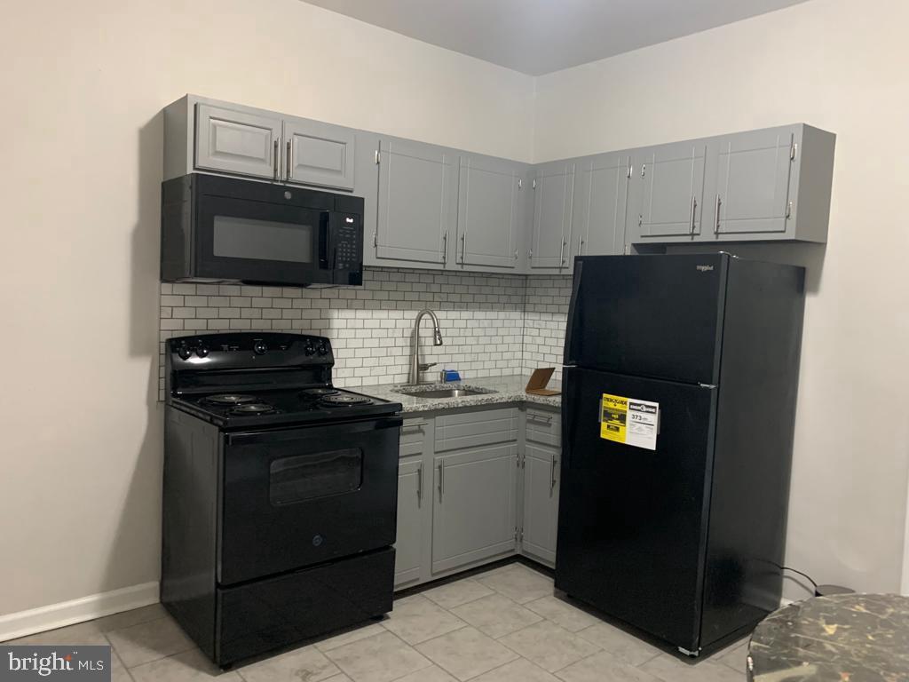 FRANKFORD - Residential Income