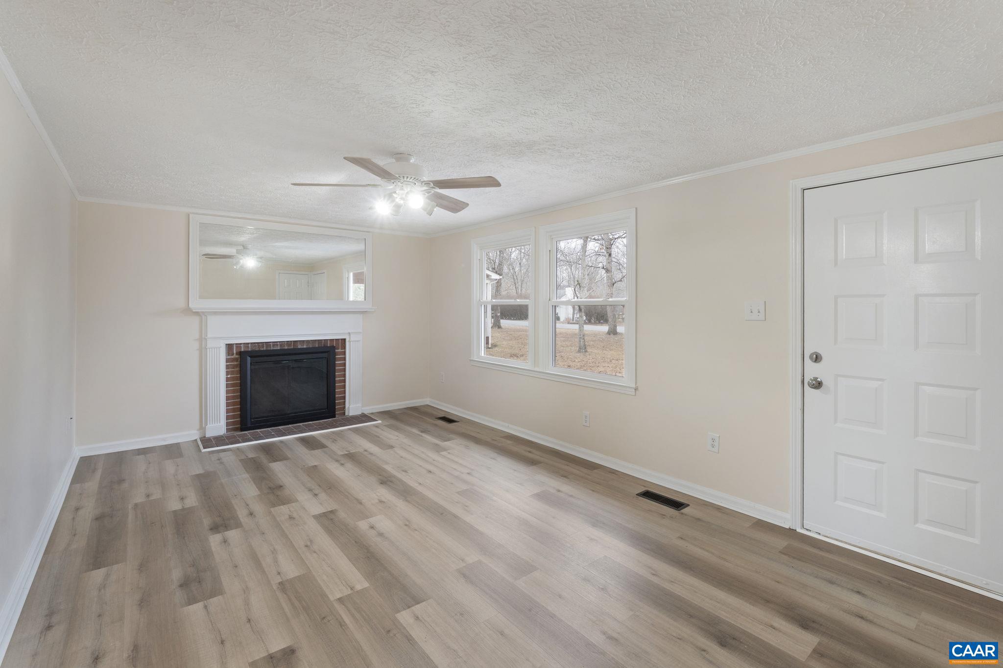 LAKE MONTICELLO - Residential