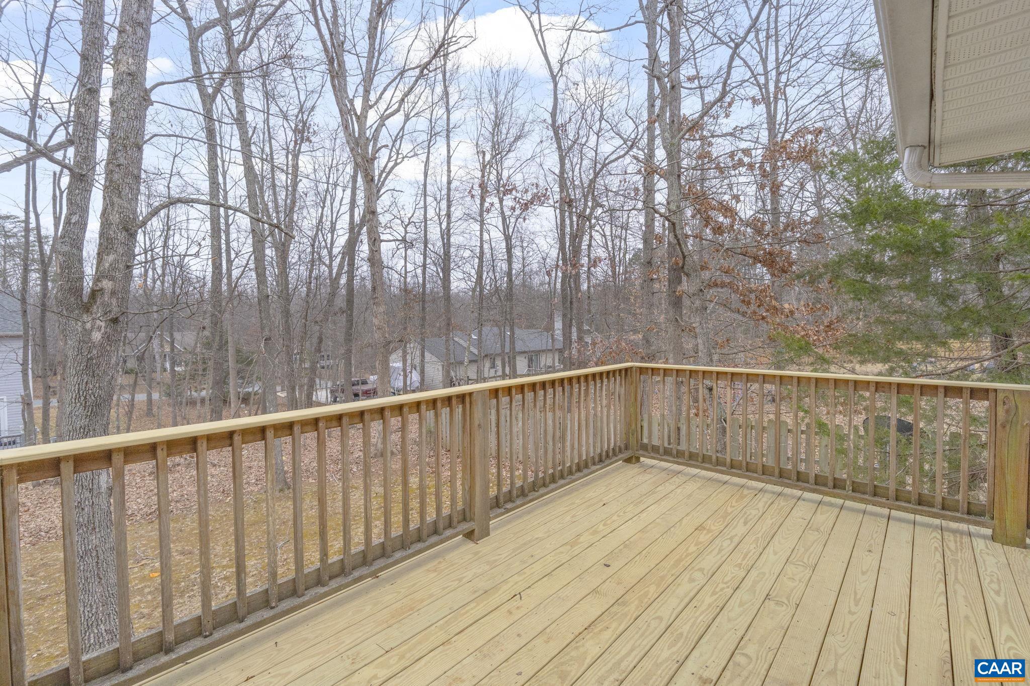 LAKE MONTICELLO - Residential