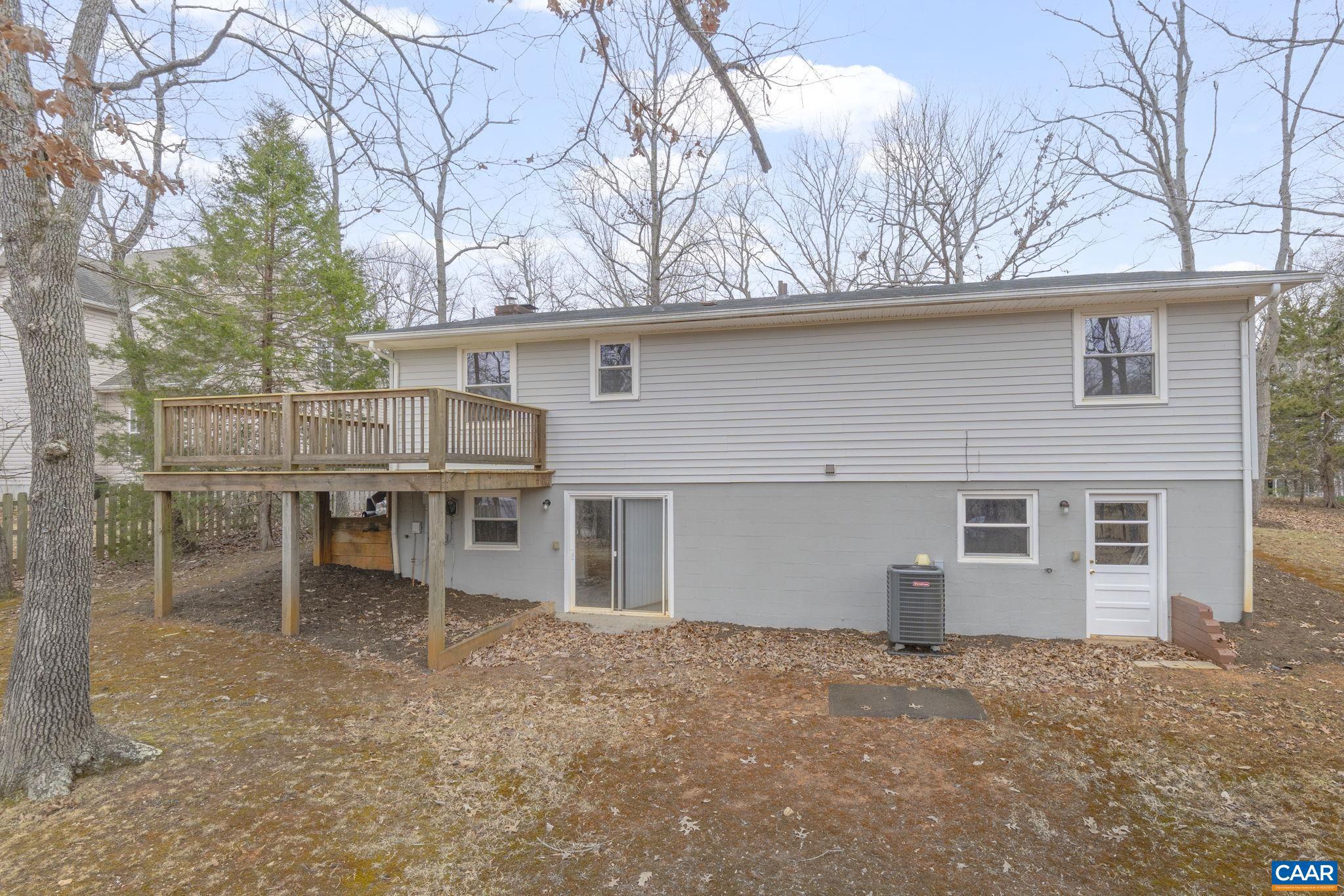 LAKE MONTICELLO - Residential