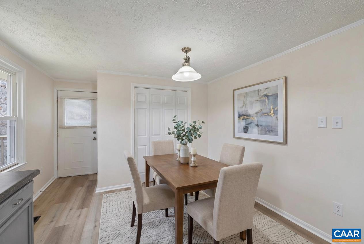 LAKE MONTICELLO - Residential