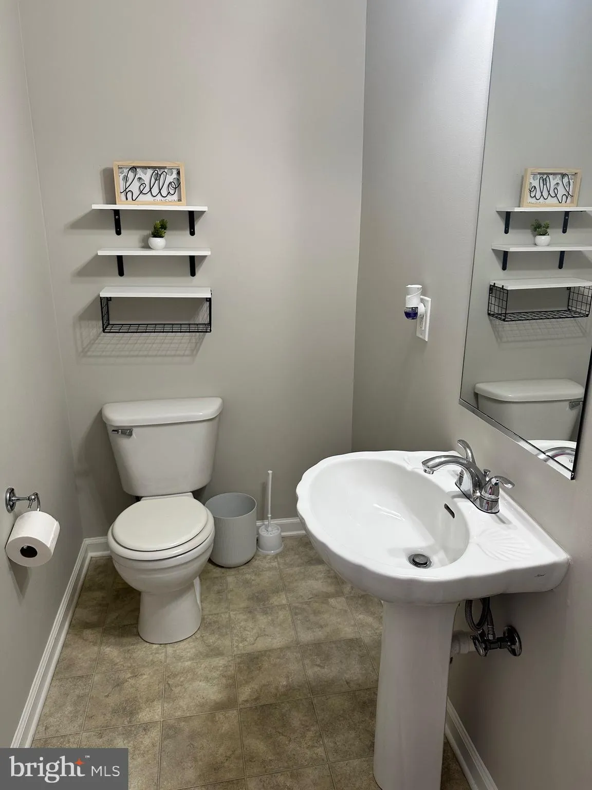 Winchester, Virginia 22602, United States, 3 Bedrooms Bedrooms, ,3 BathroomsBathrooms,Residential,Active,190834